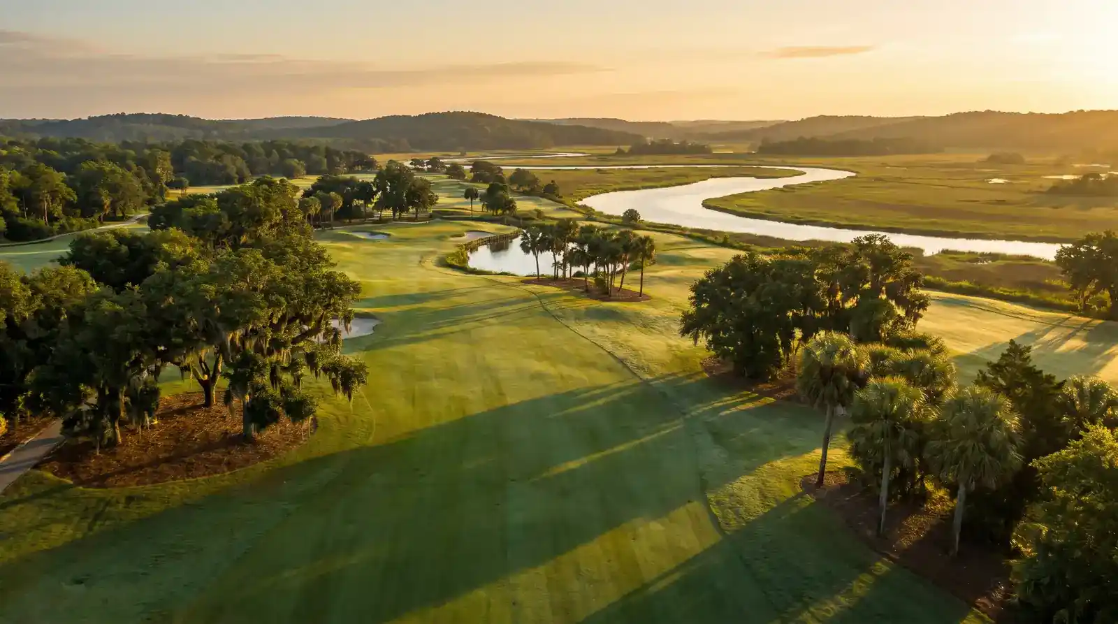UK-based golf punter watching PGA Tour coverage late in the evening with betting notes